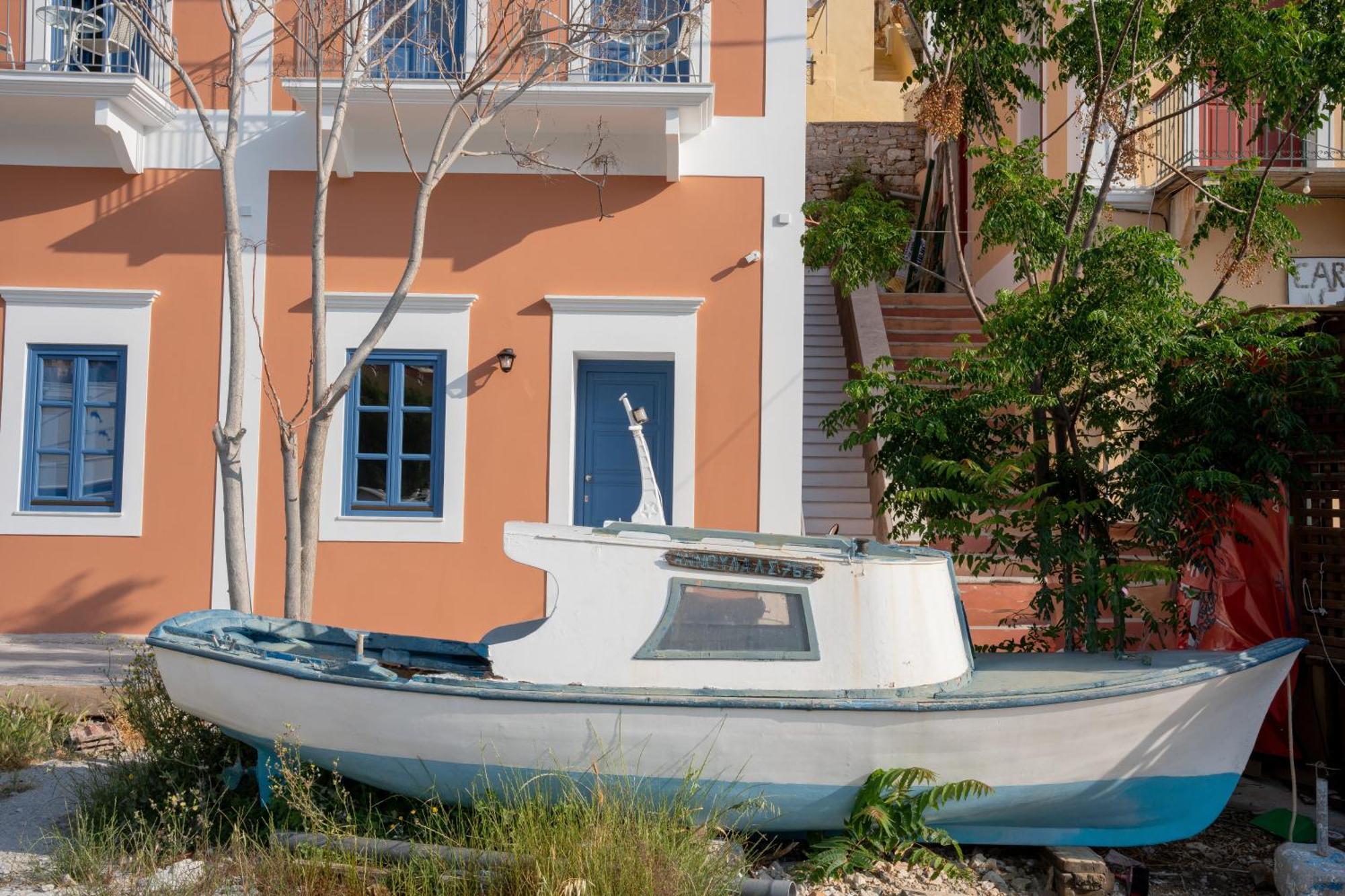 Porto Harani Seaside Apartments Sými Buitenkant foto